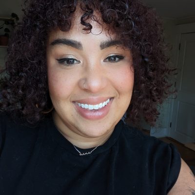 Hana Lasell Bio